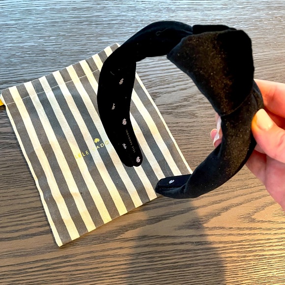 Lele Sadoughi Jet Velvet Knotted Headband - Picture 4 of 7